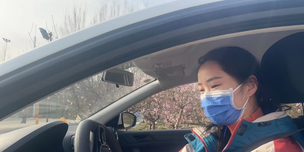 暑假两个月考完驾照：可能性与准备