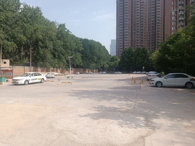 郑州白庄街学车好行止——宝运莱驾培
